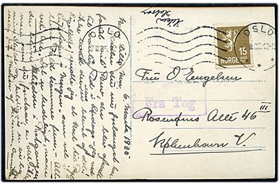15 øre Løve på brevkort (Glittertind, Jotunheimen) annulleret i Oslo d. 7.3.1935 og sidestemplet med violet rammestempel (Posthorn) Fra Tog til København, Danmark.