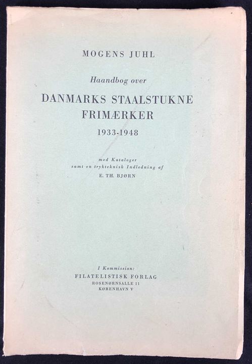 Haandbog over Danmarks Staalstukne Frimærker 1933-1948 af Mogens Juhl. 135 sider.