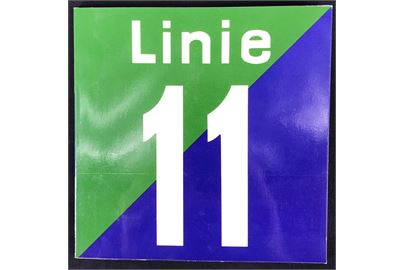 Linie 11, Hønen, Strøgbussen og Undulaten af Nils Kr. Zeeberg. 60 sider.
