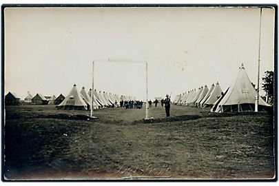 Enebæroddelejren, teltlejr under militærmanøvre i 1930'erne. Fotograf Weisholt u/no.