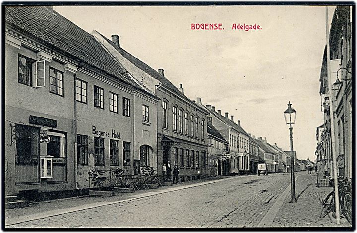 Bogense, Adelgade med Bogense Hotel. N. Ehlert no. 32009.
