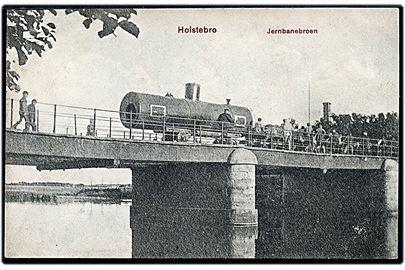 Holstebro, jernbanebroen med passerende togvogn. J.J.N. no. 1325.