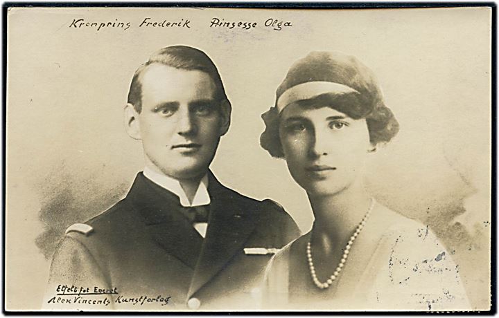 Kronprins Frederik og prinsesse Olga. Det forlovede par i 1922. Foto Elfelt. A. Vincent u/no.