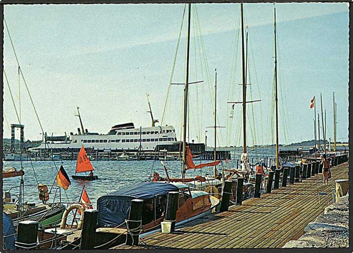 Havneparti fra Ærøskøbing med færgen. Creutz no. 43523/23.