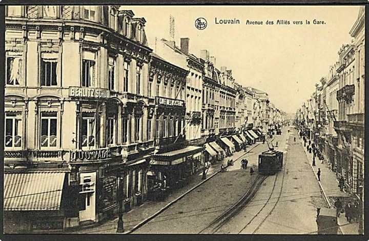 Sporvogn paa Avenue des Alliés i Louvain, Belgien. E. Thill u/no.