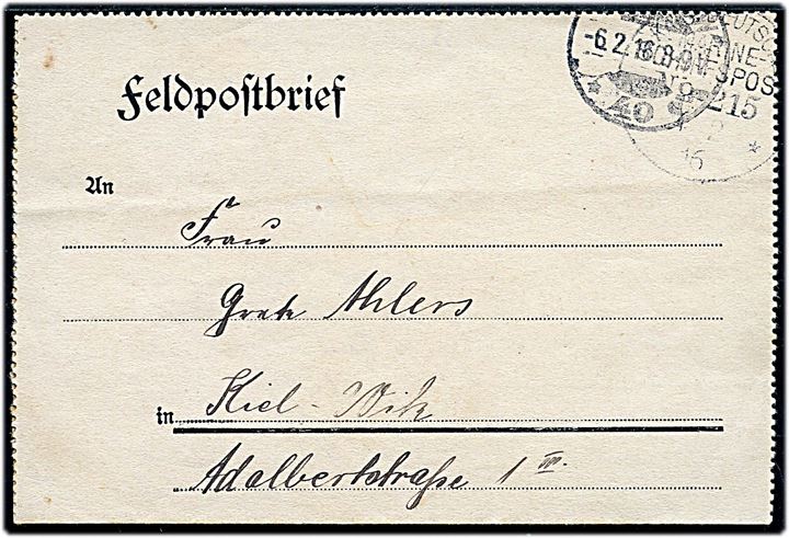 Ufrankeret feltpostkorrespondancekort med indhold fra SMS Elsass dateret i Libau og stemplet Kais. Deutsche Marineschiffspost no. 215 (= Befehlshaber der Aufklärungsschiffe der östlichen Ostsee) til Kiel-Wik. 