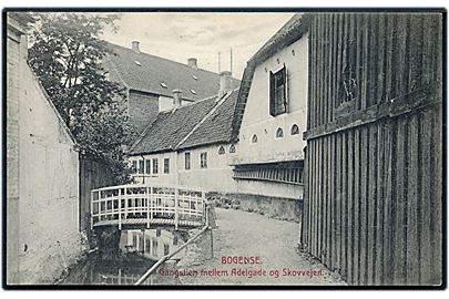 Bogense. Gangstien mellem Adelgade og Skovvejen. Niels Ehlerts no. 32011.