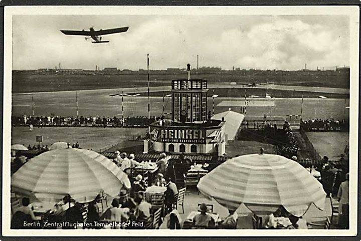 Fly over Tempelhof i Berlin, Tyskland. G. Stilke u/no.