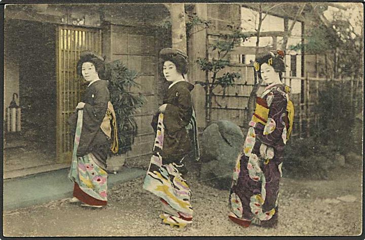 3 geishas, Japan. U/no.