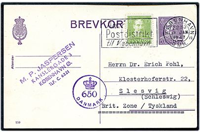 10 øre Chr. X helsagsbrevkort (fabr. 159) opfrankeret med 15 øre Chr. X fra København d. 29.1.1947 til Slesvig, Tyskland. Dansk efterkrigscensur (krone)/650/Danmark.