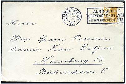 30 øre Karavel med perfin W. (= firma Elkan Wulff) benyttet privat på brev fra København d. 2.12.1933 tilk Hamburg, Tyskland.