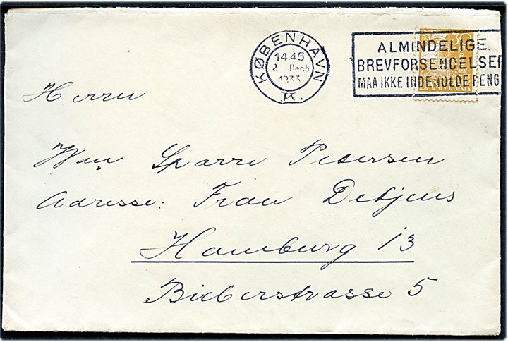 30 øre Karavel med perfin W. (= firma Elkan Wulff) benyttet privat på brev fra København d. 2.12.1933 tilk Hamburg, Tyskland.