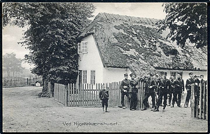 Dyrehaven, Hjortekærshuset med soldater. Stenders no. 12412.