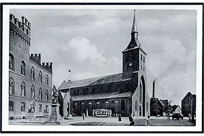 Odense. Sct. Knud Kirke med sporvogn. Stenders no. Odense 458.