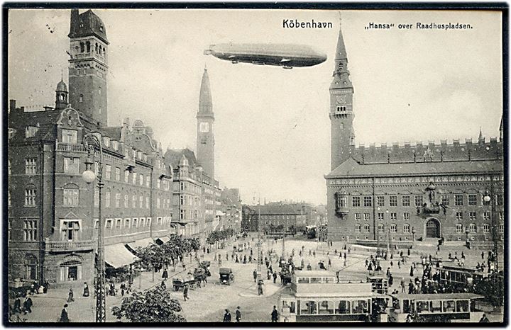 Luftskibet “Hansa” over Raadhuspladsen d. 18.9.1912. E.O.Kull u/no. Dateret d. 20/9 med omtale af “Hansa”. Kvalitet 8