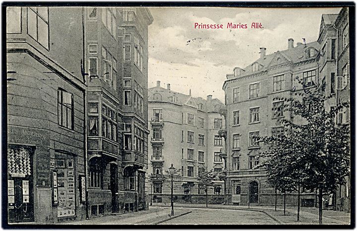 Prinsesse Maries Allé med Charles Andersen Bog- og Papirhandel og salg af postkort. C. Andersen no. 29762. Kvalitet 8