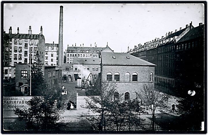 Aaboulevarden 74 “De forenede Papirfabriker” og Skyttegade. Fotokort u/no. Kvalitet 8