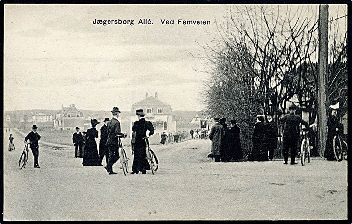 Charlottenlund, Jægersborg Allé ved Femvejen. P. Alstrup no. 9570. Kvalitet 8