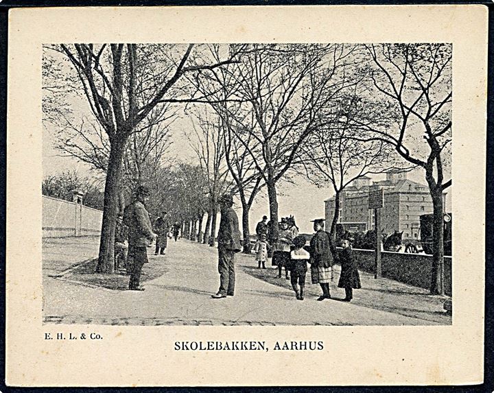 Aarhus, Skolebakken. Karton kort 9x12 cm. E.H.L. & Co. u/no.