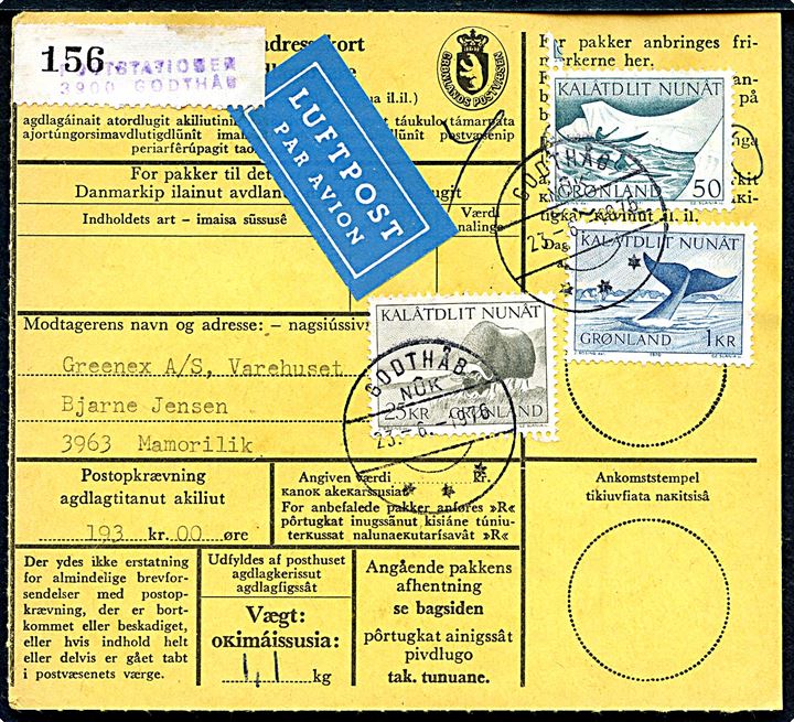 50 øre Postbefordring, 1 kr. Grønlandshval og 25 kr. Moskusokse på 26,50 kr. frankeret adressekort for luftpostpakke med postopkrævning fra Godthåb d. 23.6.1976 til Marmorilik.