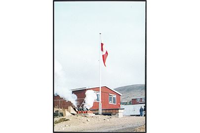 Grønland, kanonsalut ved 1. skib. Forsyningsvirksomheden no. 278.
