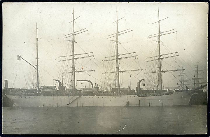 “Viking”, 4-mastet bark, handelsflådens skoleskib for befalingsmænd. Fotokort u/no anvendt i Hamburg 1908.