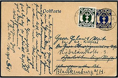 1,25 mk. helsagsbrevkort opfrankeret med 25 pfg. Våben fra Danzig d. 3.8.1922 til Charlottenburg - eftersendt til Blankenburg, Tyskland. Korrekt porto i perioden 1.7.-31.8.1922.