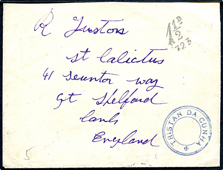 Ufrankeret brev med blåt gummistempel TRISTAN DA CUNHA til Gt. Shelford, England. Udtakseret i porto med sort 1½d 723 porto stempel og på bagsiden britisk ½d og 1d Portomærke stemplet i Great Shelford d. 28.1.1936