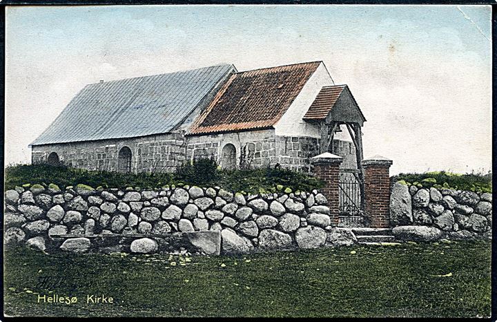 Hellesø Kirke fra før tårnet blev bygget i 1928. Stenders no. 7936.