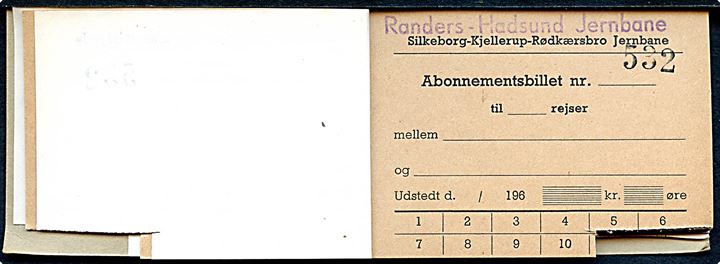 Silkeborg-Kjellerup-Rødkærsbro Jernbane Abonnementsbillet hæfte med 10 billetter overstemplet Randers -Hadsund Jernbane fra 1960'erne. 