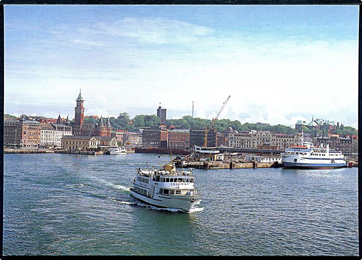 Helsingborg, havneparti med sundbus Erasmus og færger i baggrunden. Stenders no. 149116128-1989.