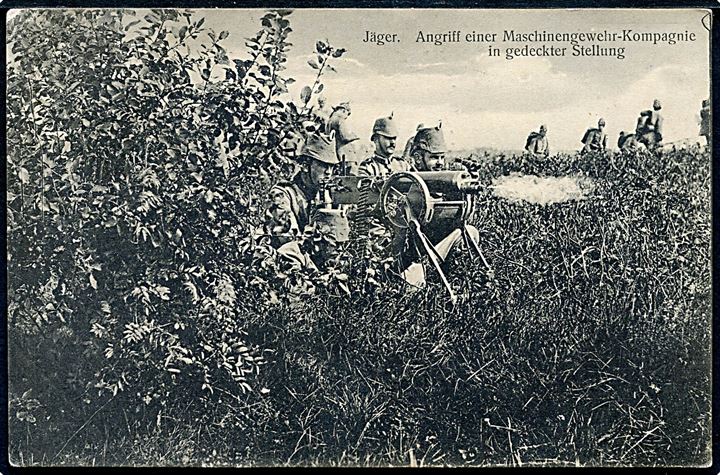 Tysk maskingevær i stilling. Anvendt som ufrankeret feltpostkort fra Ratzeburg d. 30-11-1916.