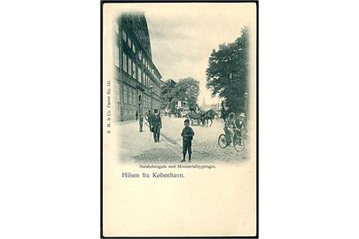 Købh., Hilsen fra med Slotsholmsgade og Ministerialbygningen. B. M. & Co. no. 141.