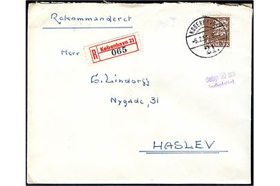 1 kr. Rigsvåben single på anbefalet brev fra København 21 (= Hovedbanegården) d. 5.2.1958 til Haslev. Violet stempel: Gebyr 20 øre indbefattet.