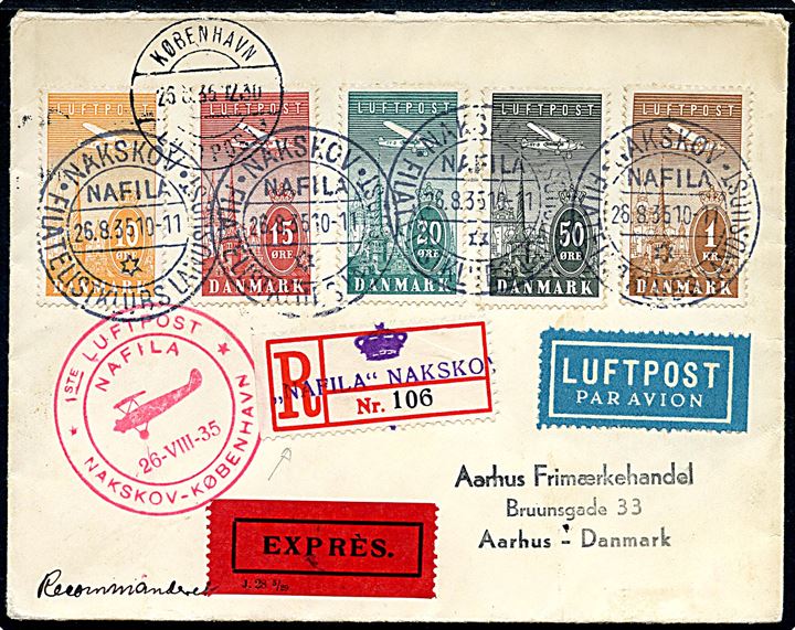 Komplet sæt Luftpost på anbefalet luftpost ekspresbrev Nakskov-København annulleret med særstempel i Nakskov d. 26.8.1935 via København Luftpost sn3 til Aarhus. Blanco-rec.-etiket med stempel (krone) NAFILA Nakskov.