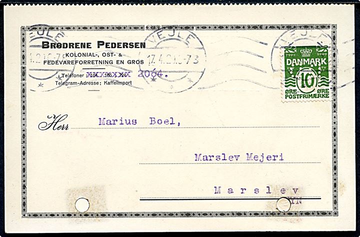10 øre Bølgelinie med perfin B.P. på brevkort fra firma Brødrene Pedersen i Vejle d. 17.4.1929 til Marslev. 2 arkivhuller. 