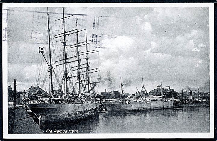 Aarhus, havneparti med sejlskib og dampskib. J.J.N. no. 121273.