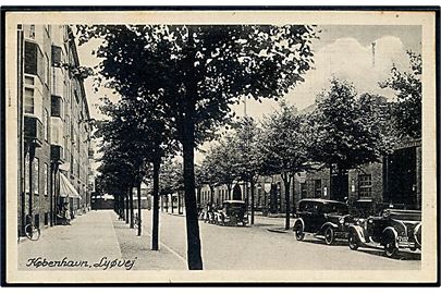 Købh., Lyøgade med automobiler. Fasanvejens Bog- og Papirhandel. U/no.