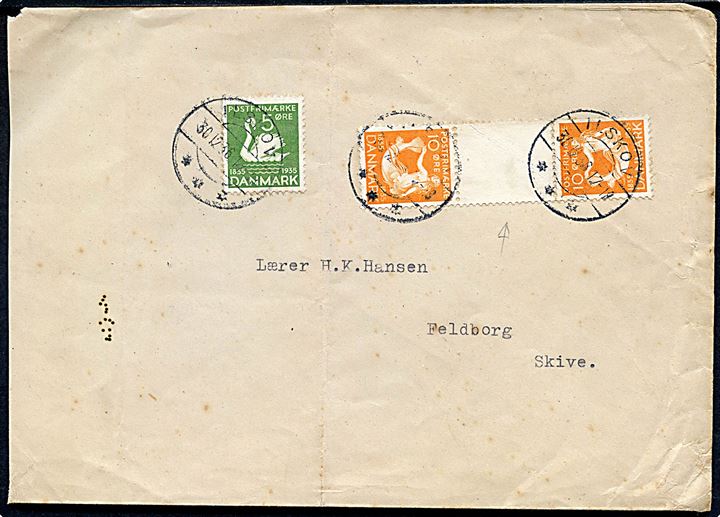 5 øre H. C. Andersen og 10 øre H. C. Andersen i tête-bêche parstykke med mellemstykke på brev fra Ilskov d. 30.12.1936 til Feldborg pr. Skive. Folder.