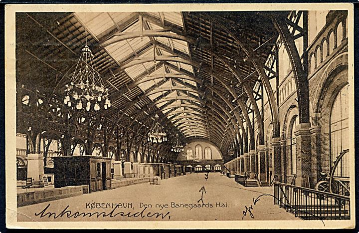5 øre Fr. VIII i parstykke på brevkort (København, den nye banegårds hal.) fra Kjøbenhavn d. 14.3.1912 til Funchal, Madeira. 