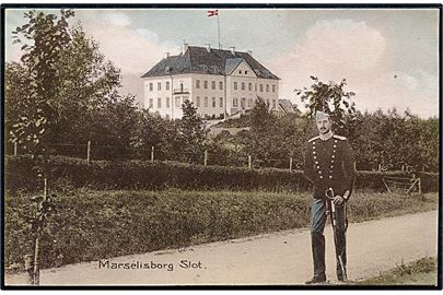 Aarhus. Prins Christian (Kong Chr. X) ved Marselisborg Slot. Stenders no. 18095.