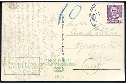 15 øre Fr. IX på underfrankeret brevkort annulleret med svagt turiststempel i Gilleleje d. 9.7.1953 til København. Udtakseret i porto med 10 øre grønt portomaskinstempel fra Nørrebro Postkontor d. 10.7.1953.