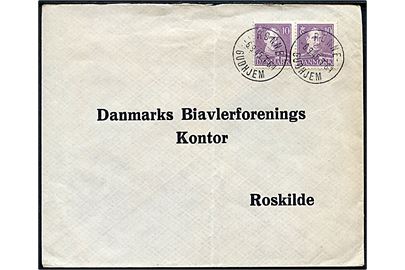 10 øre Chr. X i parstykke på brev fra Gudhjem annulleret med bureaustempel Rønne - Gudhjem T.64 d. 6.9.1945 til Roskilde. 