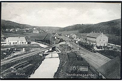 Vejle, Nordbanegaarden med holdende damptog. H. B. no. 9531.