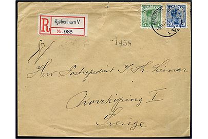 20 øre Chr. X med perfin C.J. (= Chr. Juncher A/S, Randers) og 5 øre Chr. X på anbefalet brev fra Kjøbenhavn d. 5.11.1917 til Norrköping, Sverige.