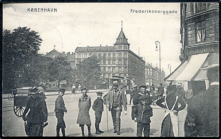 Frederiksborggade 24 med “Th. Celinde” overstyke-magasin i baggrunden sporvogn. No. 6014. Kvalitet 8
