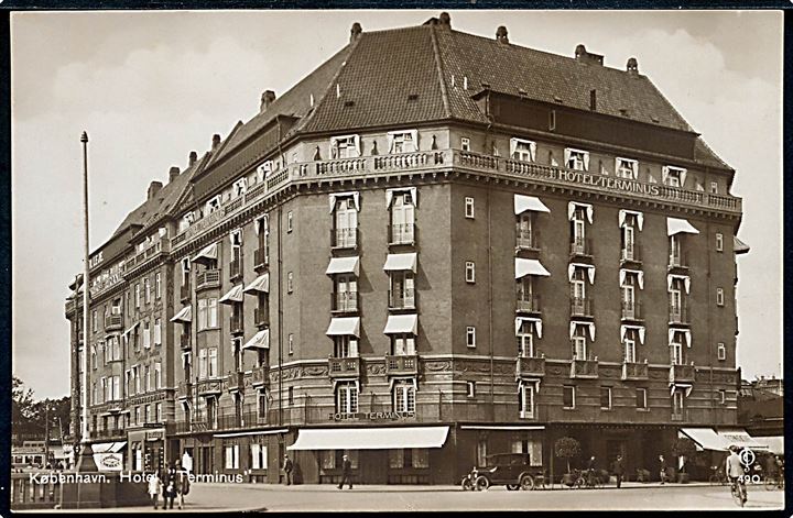 Bernstorffsgade 4 Hotel Terminus. J. Chr. Olsen no. 490. Kvalitet 8