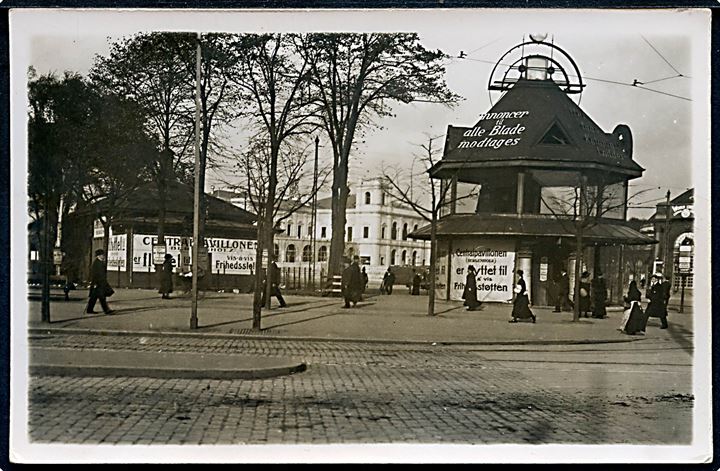 Vesterbrogade hj. Vester Farimagsgade med Central-pavillonen kort før nedrivning i 1917. Uden adr.linier. Kvalitet 8