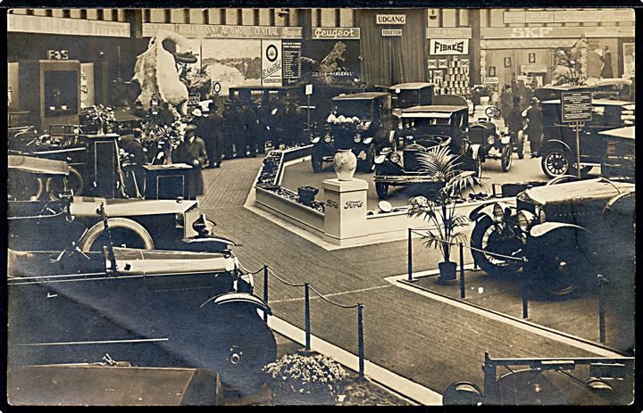 Forum: Automobiludstilling 1926. Fotokort u/no. Kvalitet 7