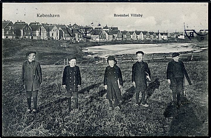 Brønshøj Villaby, udsigt med børn. P. Alstrup no. 9633. Kvalitet 8